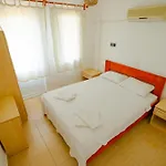 Defne Olive Gardens, Koca Calis, بيت للعطل *