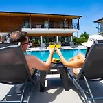 Defne Olive Gardens, Koca Calis, Fethiye