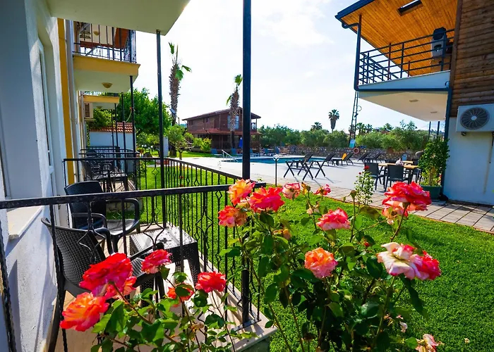 Defne Olive Gardens, Koca Calis, Hébergement de vacances *