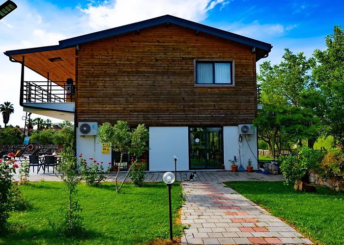 Defne Olive Gardens, Koca Calis, * Fethiye